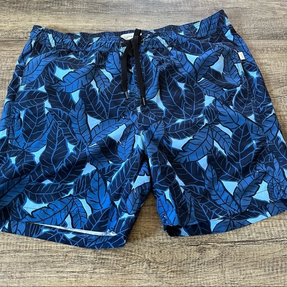 Onia The Calder Blue Leaf Shorts Swim Trunks Men’s XL